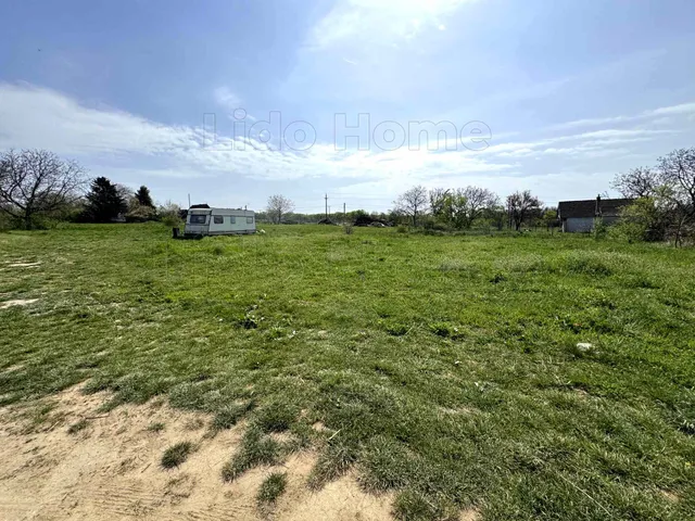 Eladó telek Balatonboglár 3600 nm