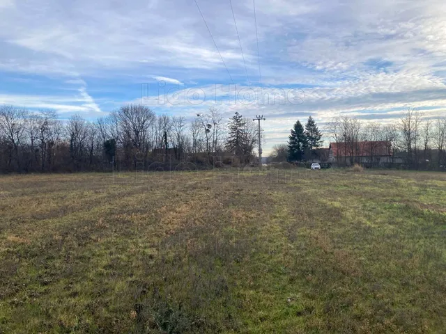 Eladó telek Bálványos 6881 nm