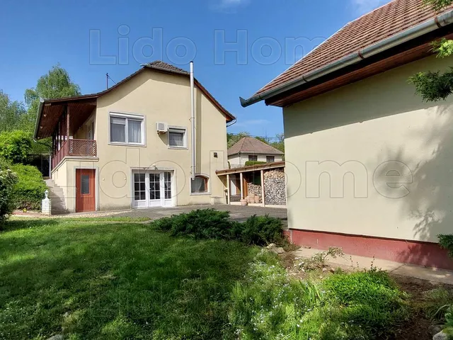 Kiadó ház Kapoly 107 nm