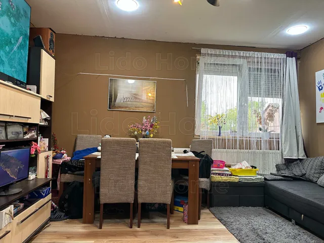 Eladó ház Lajoskomárom 121 nm