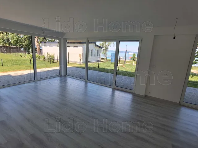 Eladó lakás Siófok, Ezüstpart 76 nm
