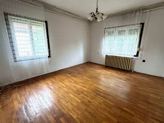 Eladó ház Balatonőszöd 160 nm