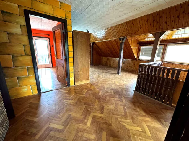 Eladó ház Balatonőszöd 160 nm