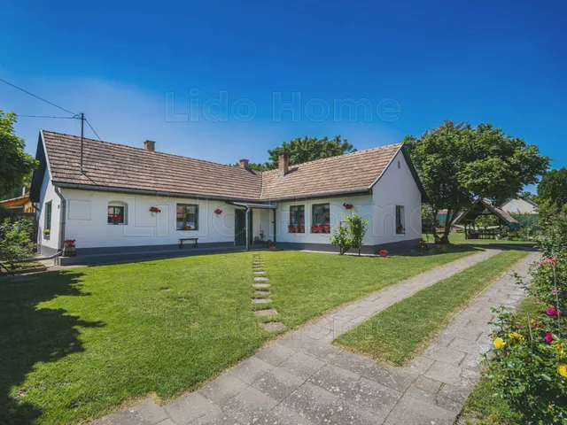 Eladó ház Ságvár 110 nm