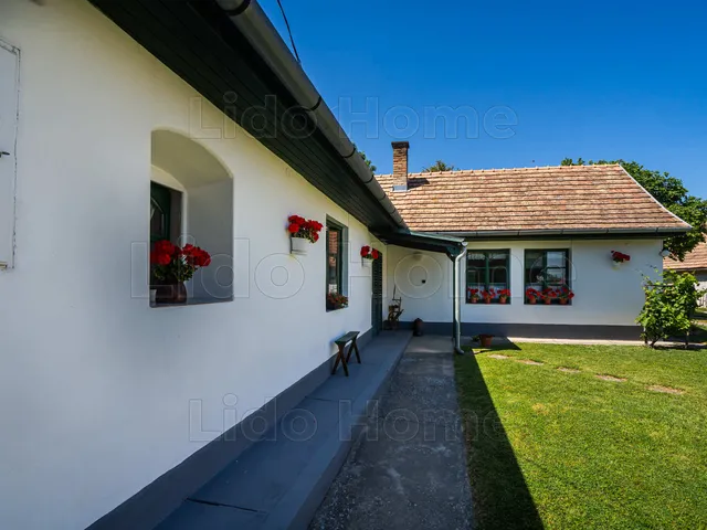 Eladó ház Ságvár 110 nm