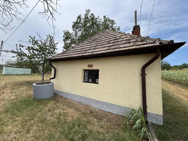 Eladó mezőgazdasági ingatlan Ádánd 30 nm