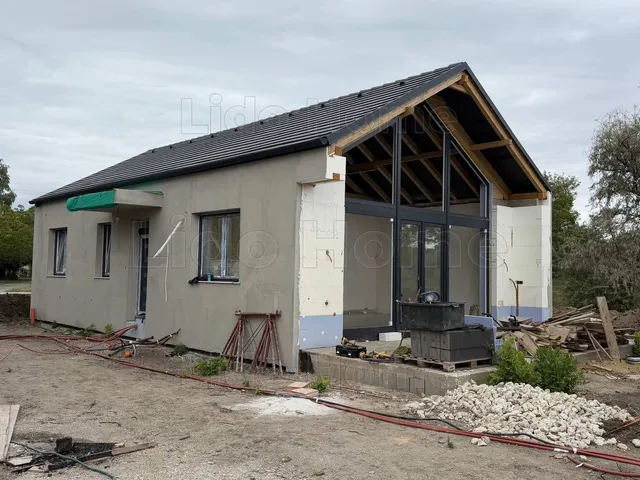 Eladó ház Siófok, Sóstó 88 nm