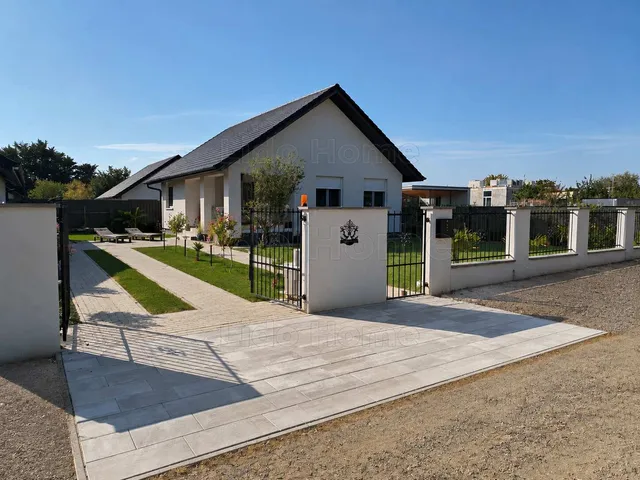 Eladó ház Siófok, Sóstó 70 nm