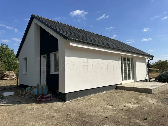 Eladó ház Ádánd 95 nm