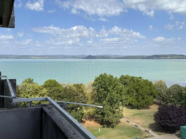 Eladó nyaraló Balatonföldvár 24 nm