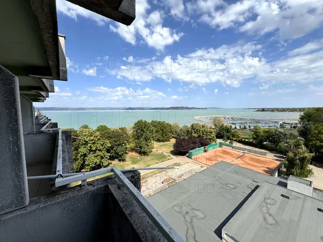 Eladó nyaraló Balatonföldvár 24 nm