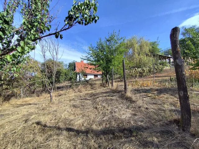 Eladó telek Kötcse 1561 nm