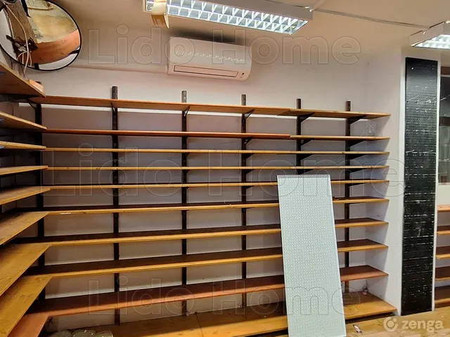 Eladó kereskedelmi és ipari ingatlan Siófok, Belváros 97 nm