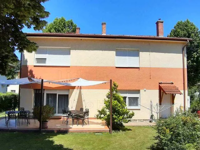 Eladó ház Siófok, Aranypart 208 nm