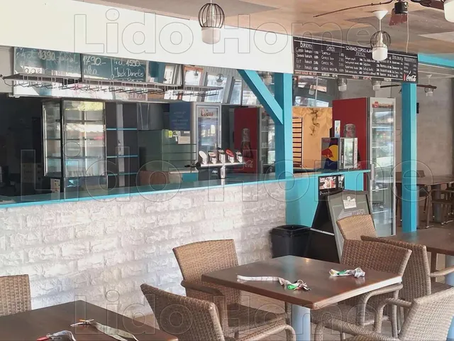 Eladó kereskedelmi és ipari ingatlan Siófok, Szabadifürdő 194 nm