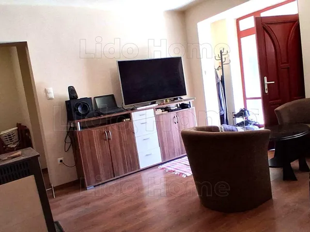 Eladó ház Siófok, Szabadifürdő 140 nm