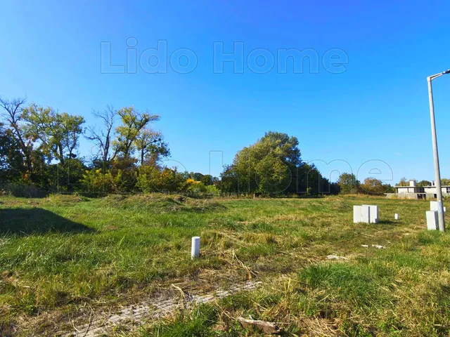 Eladó telek Balatonföldvár 726 nm
