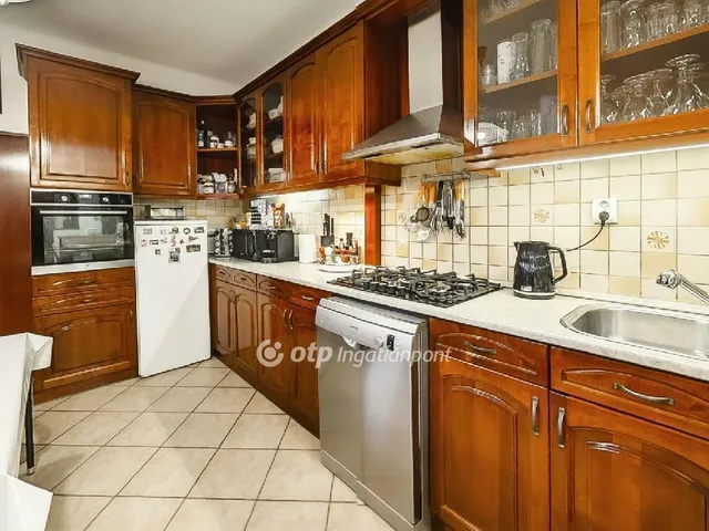 Eladó ház Miskolc, Diósgyőr 184 nm
