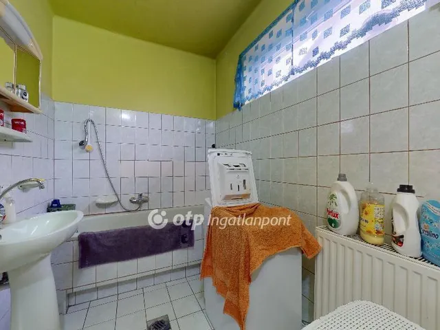 Eladó ház Alsóvadász 170 nm