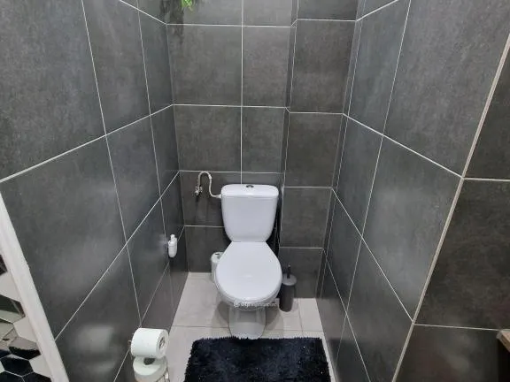 Eladó ház Szirmabesenyő 220 nm