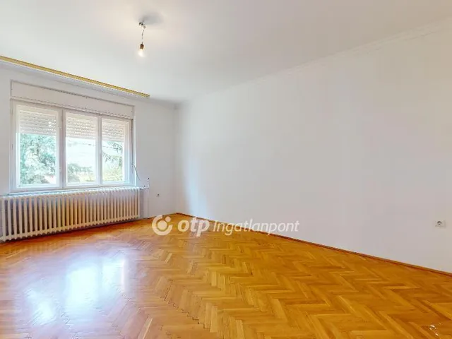 Eladó ház Tarcal 170 nm