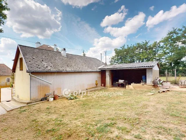 Eladó ház Tarcal 170 nm