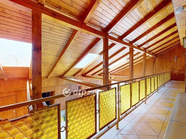 Eladó ház Tarcal 170 nm