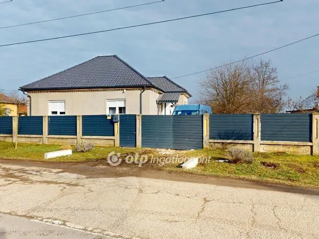 Eladó ház Hejőkeresztúr 120 nm