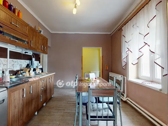 Eladó ház Hejőkeresztúr 120 nm