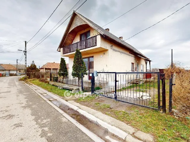 Eladó ház Encs 90 nm