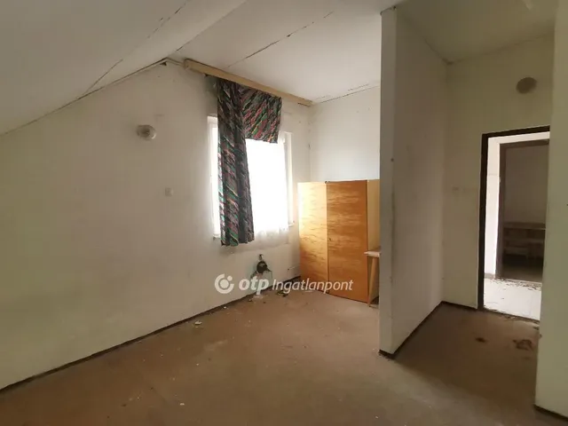 Eladó ház Miskolc, Miskolctapolca 195 nm