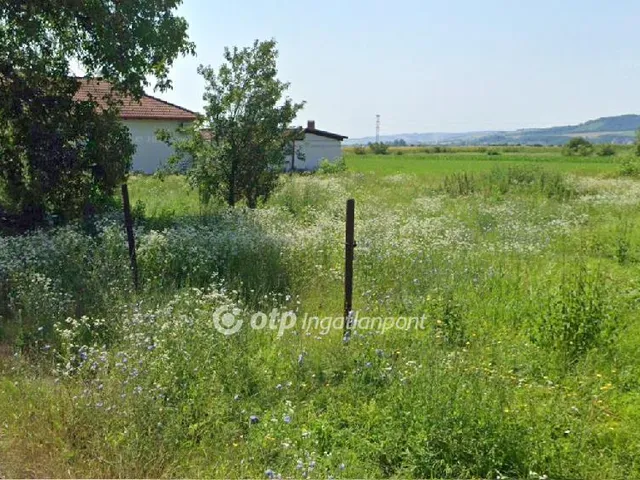 Eladó telek Sajószentpéter 904 nm