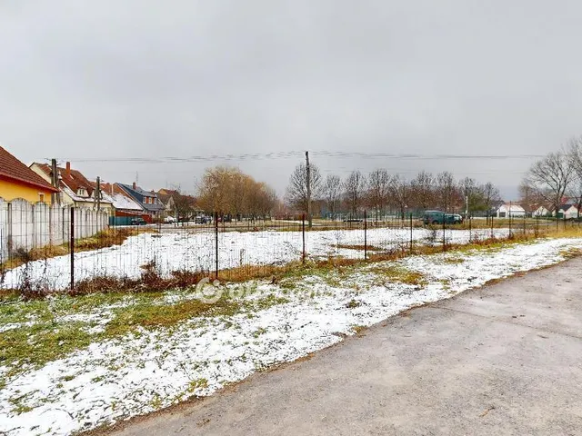 Eladó telek Eger 570 nm