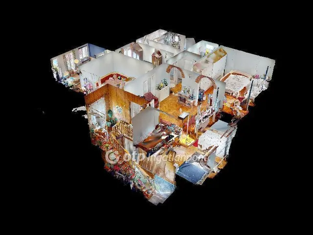 Eladó ház Encs 242 nm