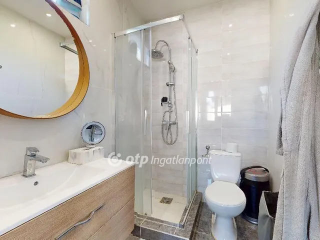 Eladó ház Encs 242 nm