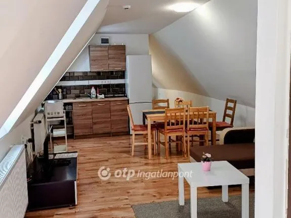 Eladó kereskedelmi és ipari ingatlan Eger 202 nm