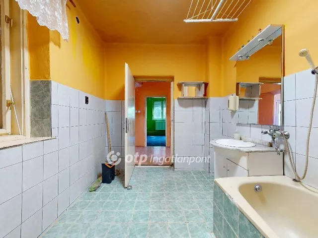 Eladó ház Tiszaújváros 92 nm