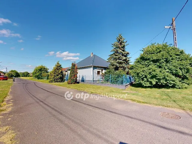 Eladó ház Tiszaújváros 92 nm