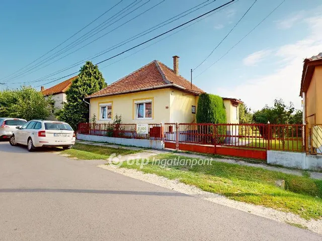 Eladó ház Szirmabesenyő 85 nm