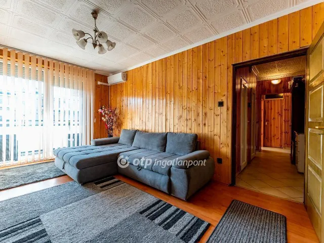 Eladó lakás Kazincbarcika 114 nm