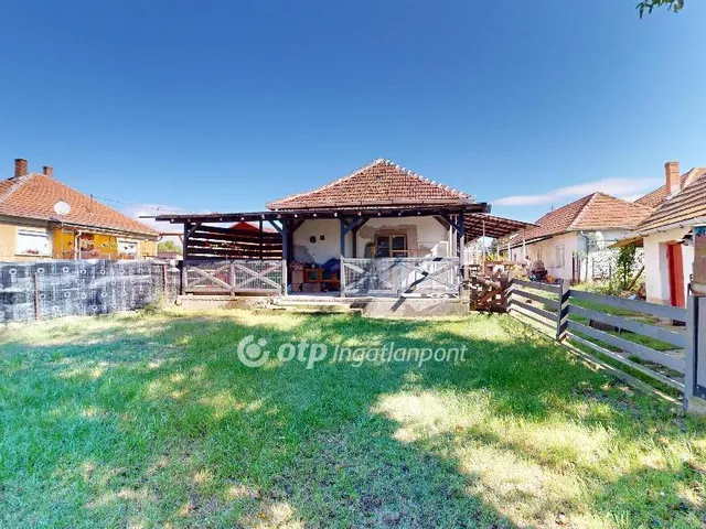 Eladó ház Mezőkövesd 74 nm
