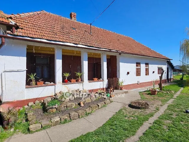 Eladó ház Mezőkövesd 70 nm