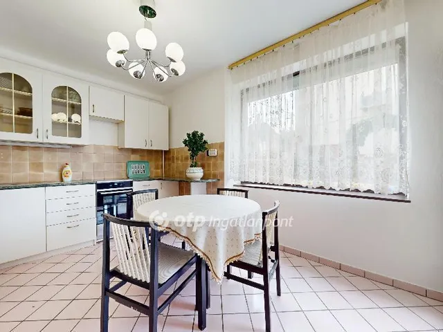 Eladó ház Miskolc 250 nm