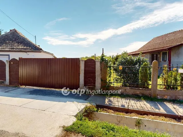 Eladó ház Ináncs 107 nm