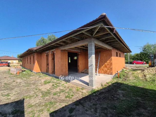 Eladó ház Kistokaj 136 nm