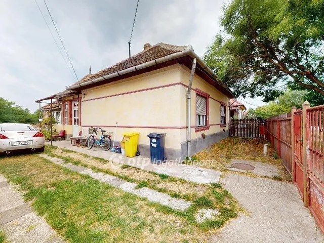 Eladó ház Mezőkeresztes 98 nm