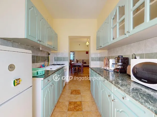 Eladó ház Poroszló 200 nm