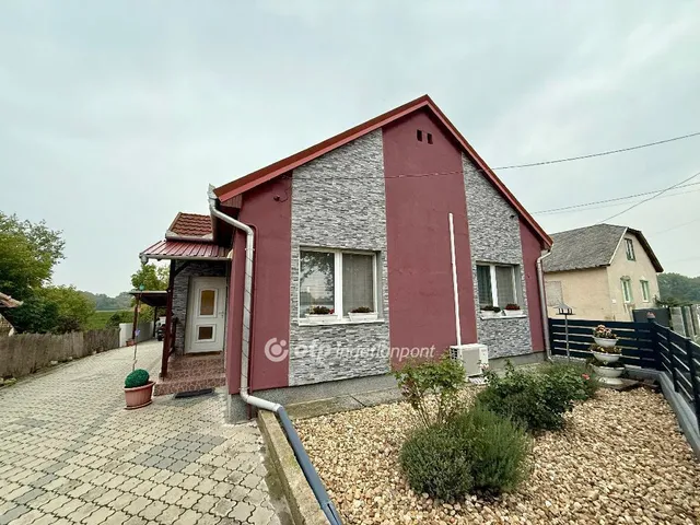 Eladó ház Sajószöged 140 nm