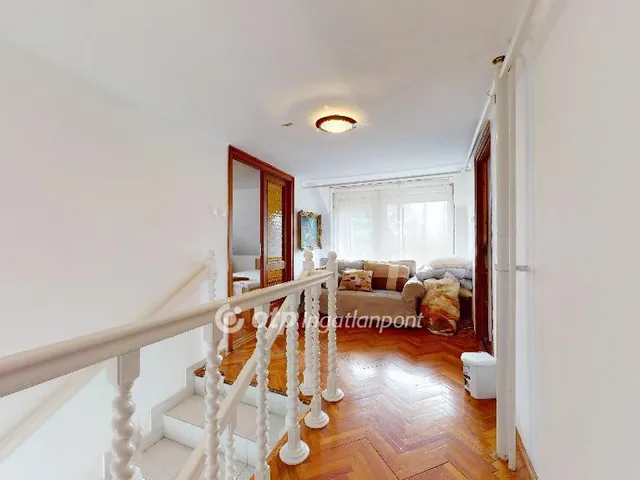 Eladó ház Halmaj 250 nm