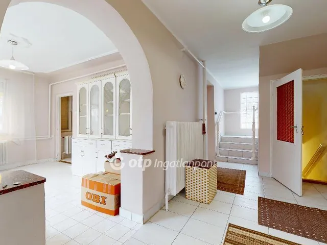 Eladó ház Halmaj 250 nm